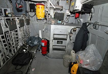 جولة داخل حوامة المارينز ال HoverCraft LCAC